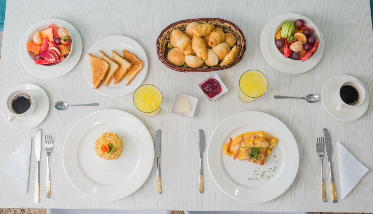 Velik Ocean Hotel Aeropuerto Cartagena Eksteriør billede